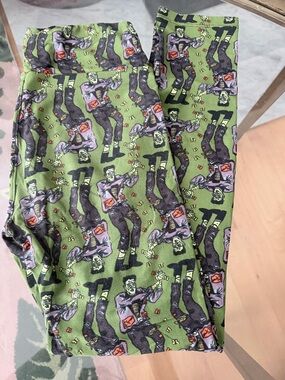 LuLaRoe Green Frankenstein Print Leggings Halloween Capsule